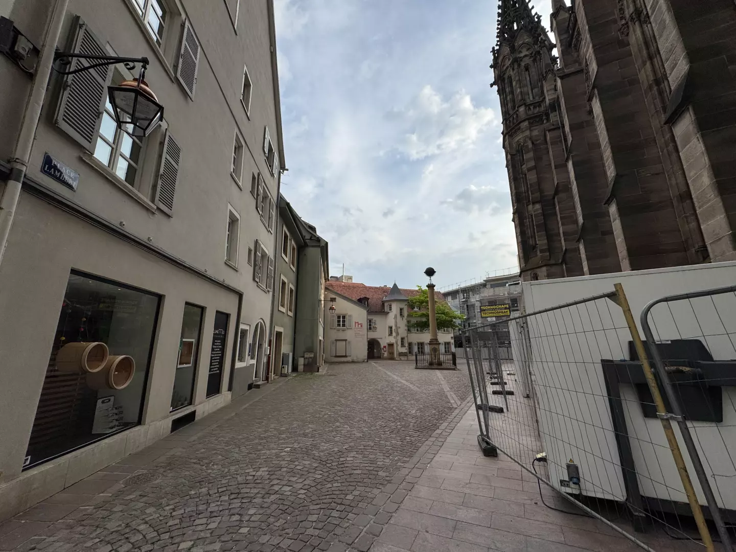 Photo de PLACE LAMBERT
